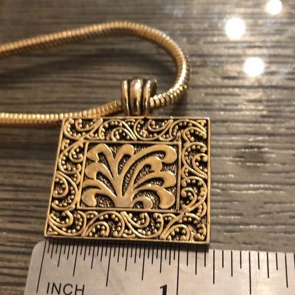 Vintage Gold-tone Snake Chain with Rectangle Filigree Pendant - Picture 7 of 13